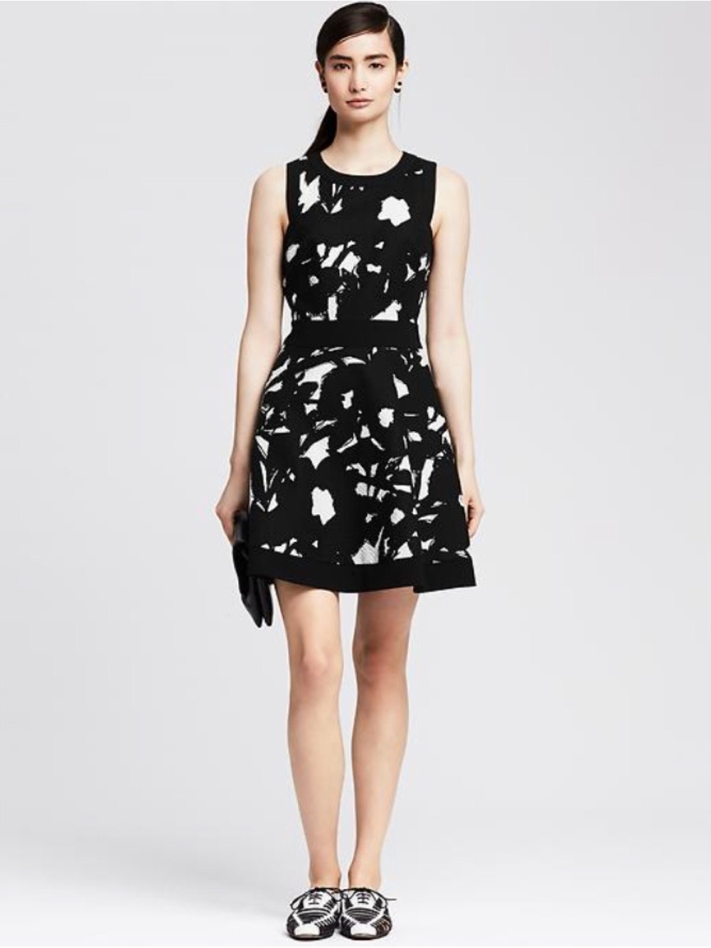 Banana Republic Textured Floral Fit Flare Dress 2 Black White Structured Party